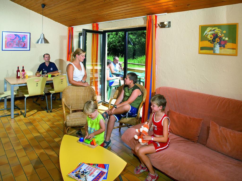 Vallee De Rabais Hotel Virton Habitación foto