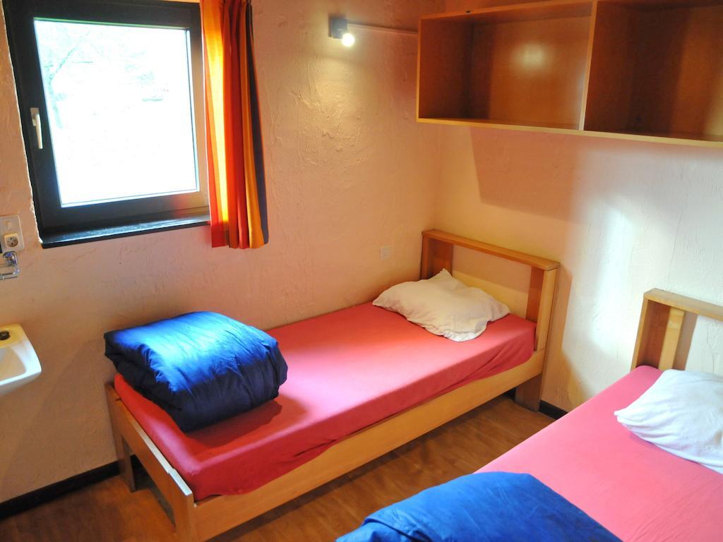 Vallee De Rabais Hotel Virton Habitación foto